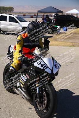 media/Oct-29-2023-Carters at The Track (Sun) [[b2bb4383ab]]/Around the Pits/